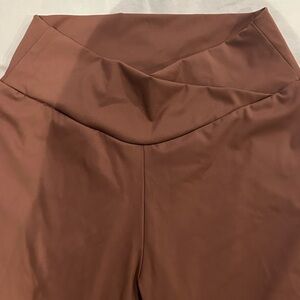 Viral Flared V waistline Leggings!!